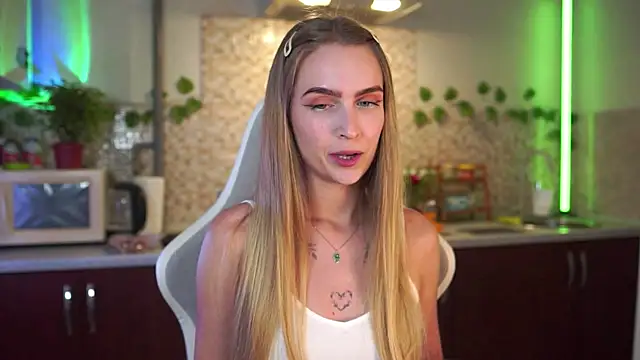 Kamila icee online show from September 2025 04:50:02 PM