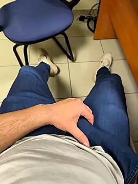 onbifeet online show from April 2026 02:26:01 PM