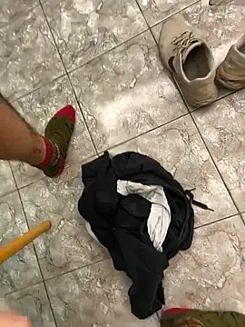 onbifeet online show from April 2026 07:22:01 PM