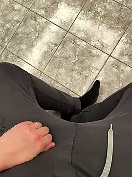 onbifeet online show from April 2026 08:09:02 PM