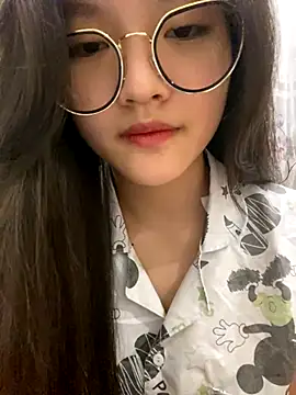 Snapshot of Krixxi22 chatting on December 2024 02:38:01 PM Krixxi22 online show from December 2024 02:38:01 PM