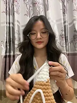 Snapshot of Krixxi22 chatting on December 2024 02:41:02 PM Krixxi22 online show from December 2024 02:41:02 PM