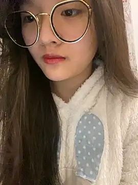 Snapshot of Krixxi22 chatting on January 2025 03:28:02 PM Krixxi22 online show from January 2025 03:28:02 PM