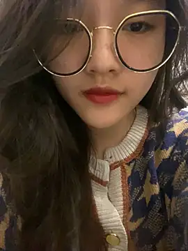 Snapshot of Krixxi22 chatting on February 2025 03:36:02 PM Krixxi22 online show from February 2025 03:36:02 PM