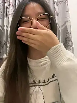 Snapshot of Krixxi22 chatting on February 2025 02:57:01 PM Krixxi22 online show from February 2025 02:57:01 PM