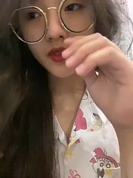 Snapshot of Krixxi22 chatting on March 2025 03:02:02 PM Krixxi22 online show from March 2025 03:02:02 PM