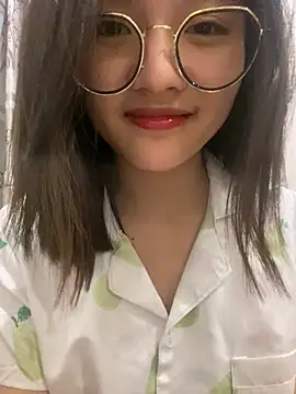 Snapshot of Krixxi22 chatting on March 2025 02:58:01 PM Krixxi22 online show from March 2025 02:58:01 PM