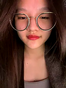 Snapshot of Krixxi22 chatting on September 2025 03:25:01 PM Krixxi22 online show from September 2025 03:25:01 PM