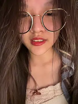 Snapshot of Krixxi22 chatting on September 2025 04:31:02 PM Krixxi22 online show from September 2025 04:31:02 PM