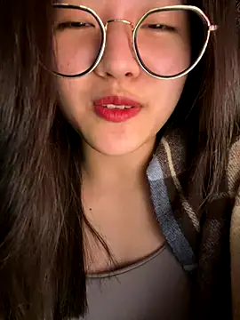 Snapshot of Krixxi22 chatting on September 2025 02:32:01 PM Krixxi22 online show from September 2025 02:32:01 PM