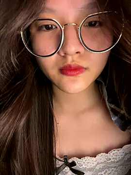 Snapshot of Krixxi22 chatting on September 2025 02:11:01 PM Krixxi22 online show from September 2025 02:11:01 PM