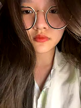 Snapshot of Krixxi22 chatting on October 2025 02:16:01 PM Krixxi22 online show from October 2025 02:16:01 PM