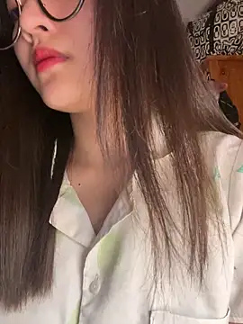 Snapshot of Krixxi22 chatting on November 2025 02:27:01 PM Krixxi22 online show from November 2025 02:27:01 PM