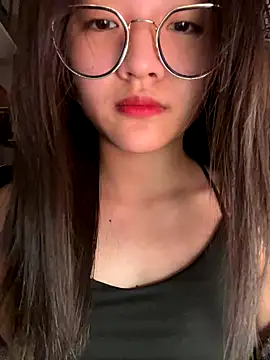 Snapshot of Krixxi22 chatting on November 2025 05:57:02 PM Krixxi22 online show from November 2025 05:57:02 PM