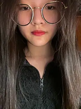 Snapshot of Krixxi22 chatting on December 2025 04:00:01 PM Krixxi22 online show from December 2025 04:00:01 PM