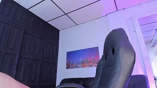 sam carsonx online show from March 2025 08:01:02 PM