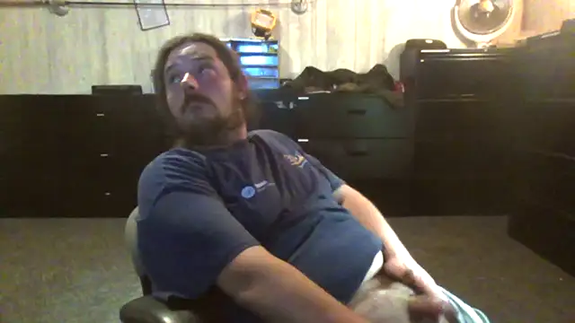 Snapshot of daddysmalldick502 chatting on May 2026 02:03:01 PM daddysmalldick502 online show from May 2026 02:03:01 PM