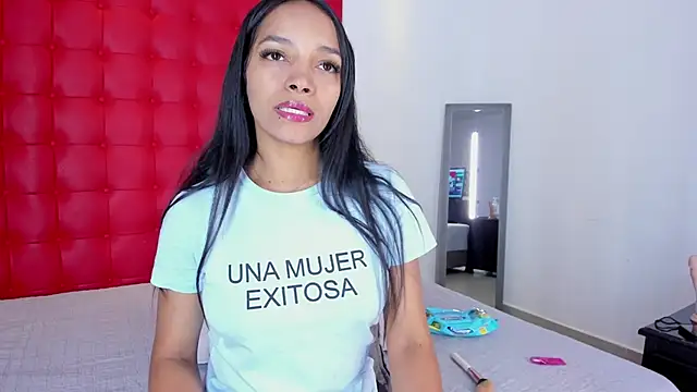 Daliana Beck online show from November 2025 08:03:01 PM