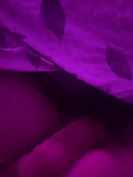 Snapshot of Deralboaus01 chatting on January 2025 10:33:01 PM Deralboaus01 online show from January 2025 10:33:01 PM