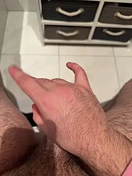 Snapshot of Deralboaus01 chatting on February 2025 01:02:02 AM Deralboaus01 online show from February 2025 01:02:02 AM