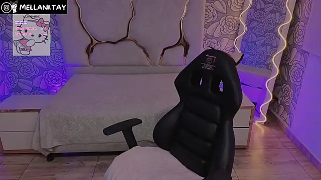 Snapshot of Mellani_tay chatting on November 2025 03:19:02 AM Mellani tay online show from November 2025 03:19:02 AM