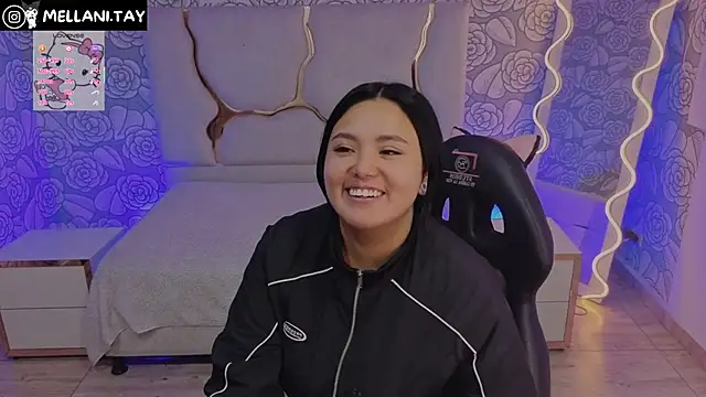 Snapshot of Mellani_tay chatting on November 2025 03:20:02 AM Mellani tay online show from November 2025 03:20:02 AM