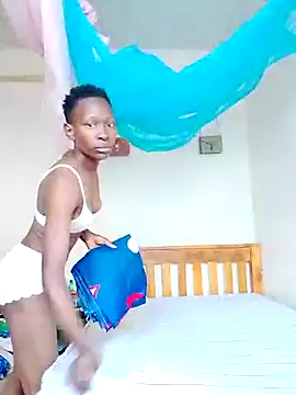 LOVELY-2BERRY online show from February 2025 02:47:02 PM