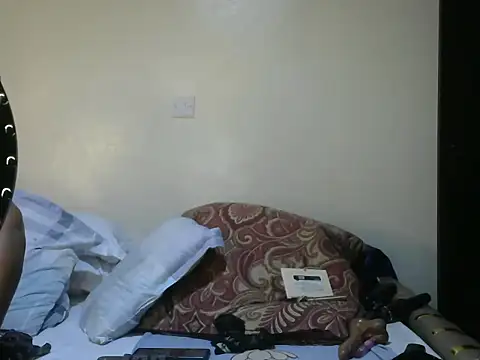 Snapshot of Pretty_savage3 chatting on October 2025 09:15:02 PM Pretty savage3 online show from October 2025 09:15:02 PM