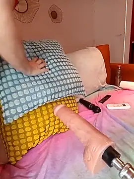 Timide girl2 online show from March 2026 07:15:01 AM