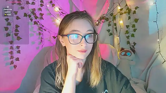 Snapshot of monlight__dana chatting on December 2024 11:54:02 AM monlight dana online show from December 2024 11:54:02 AM