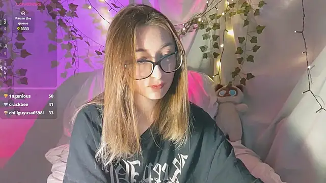 Snapshot of monlight__dana chatting on December 2024 06:06:01 PM monlight dana online show from December 2024 06:06:01 PM