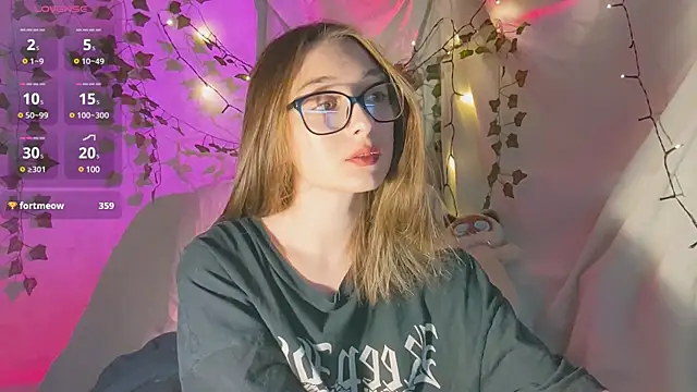 Snapshot of monlight__dana chatting on December 2024 05:31:01 PM monlight dana online show from December 2024 05:31:01 PM