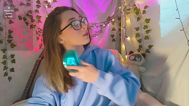 Snapshot of monlight__dana chatting on December 2024 09:39:01 AM monlight dana online show from December 2024 09:39:01 AM