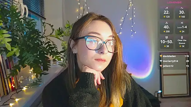 Snapshot of monlight__dana chatting on December 2024 02:27:01 PM monlight dana online show from December 2024 02:27:01 PM