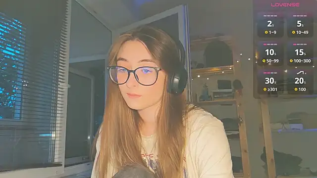 Snapshot of monlight__dana chatting on September 2025 05:01:02 PM monlight dana online show from September 2025 05:01:02 PM