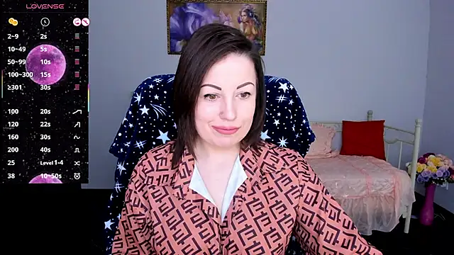 Snapshot of Emily_Midlton chatting on March 2025 07:21:02 AM Emily Midlton online show from March 2025 07:21:02 AM