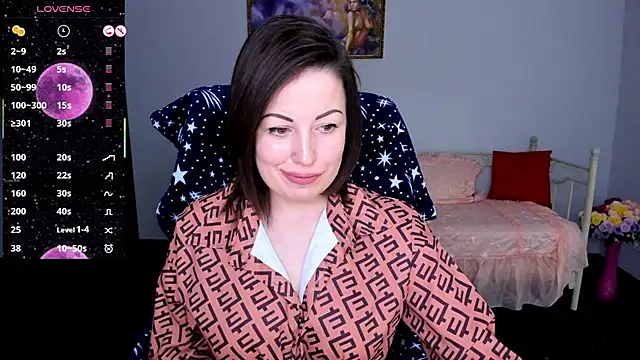 Snapshot of Emily_Midlton chatting on March 2025 10:38:02 AM Emily Midlton online show from March 2025 10:38:02 AM