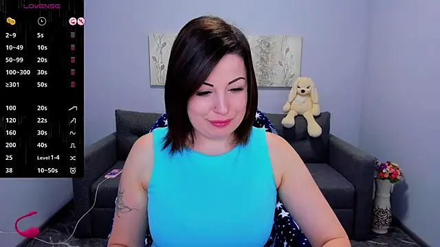 Snapshot of Emily_Midlton chatting on October 2025 07:23:01 AM Emily Midlton online show from October 2025 07:23:01 AM