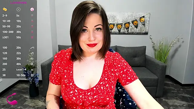 Snapshot of Emily_Midlton chatting on November 2025 01:56:02 PM Emily Midlton online show from November 2025 01:56:02 PM