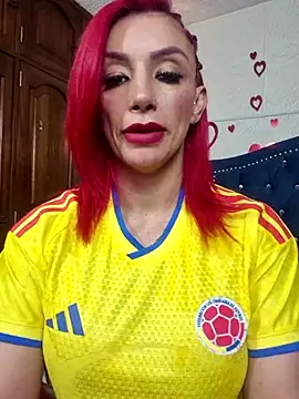 Snapshot of RedQueenMilf chatting on June 2026 12:09:02 AM RedQueenMilf online show from June 2026 12:09:02 AM