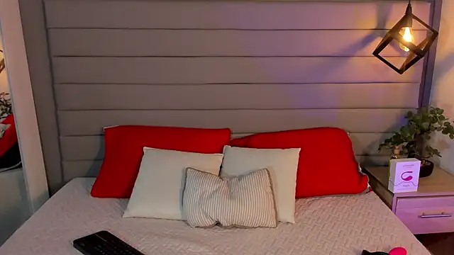 LadyLuminary online show from November 2025 08:53:01 PM