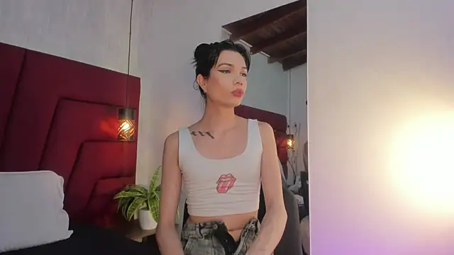 LadyLuminary online show from January 2026 07:38:02 PM