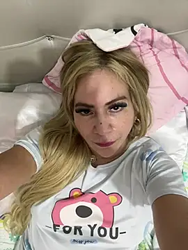 LARIANA RIVERA23 online show from February 2026 08:35:01 PM