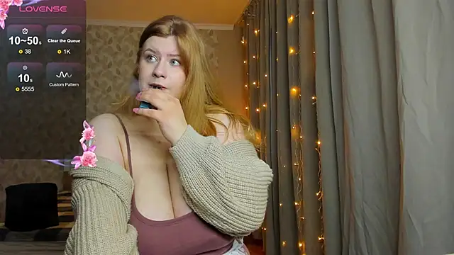 Snapshot of MariaStuart chatting on December 2025 09:49:01 AM MariaStuart online show from December 2025 09:49:01 AM