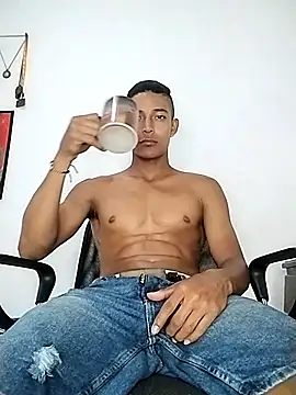 Demiansteven2 online show from September 2025 02:41:01 PM