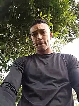 Demiansteven2 online show from October 2025 04:27:02 PM