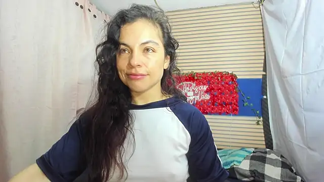 Snapshot of rosse_2504 chatting on May 2026 10:22:02 AM rosse 2504 online show from May 2026 10:22:02 AM