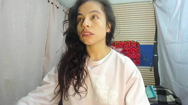 Snapshot of rosse_2504 chatting on May 2026 12:34:02 PM rosse 2504 online show from May 2026 12:34:02 PM