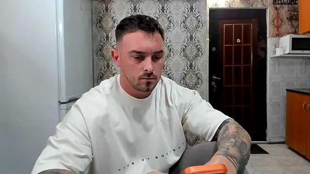 Jonmusclemaster online show from May 2026 08:21:02 PM