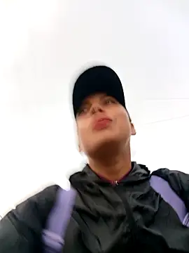  andrea30 online show from November 2025 11:21:01 AM